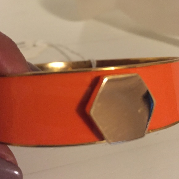 CC SKYE ENAMEL SCREW BANGLE - ORANGE - Picture 3 of 4