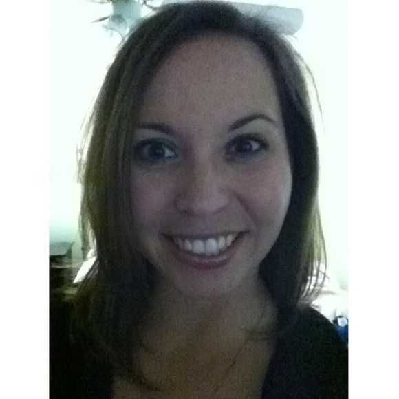 Meet your Posher, Allison - Picture 1 of 1