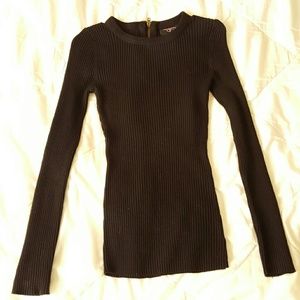 Long Sleeve Black Sweater with Zipper