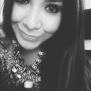 Meet your Posher, Denise