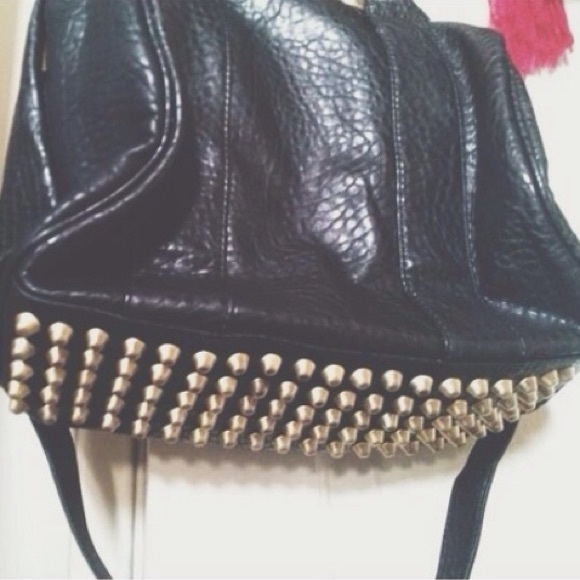Black shoulder bag. SOLD! - Picture 2 of 4