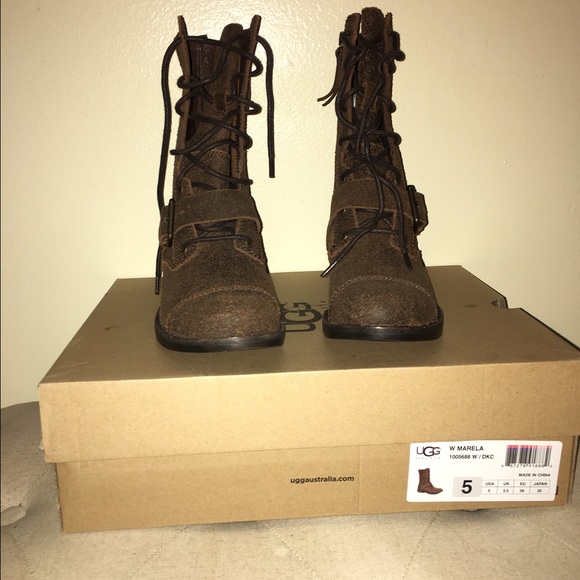 💥LAST CHANCE NWB SOLD OUT UGGS 💕make an offer - Picture 1 of 4