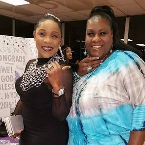 Meet your Posher, Yvette