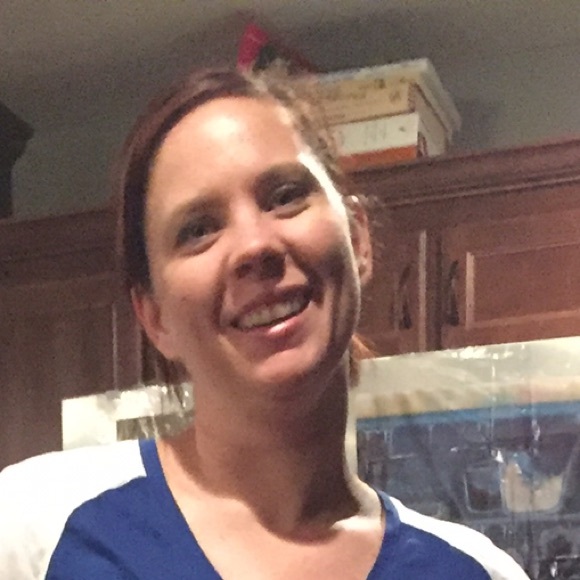 Meet your Posher, Liz