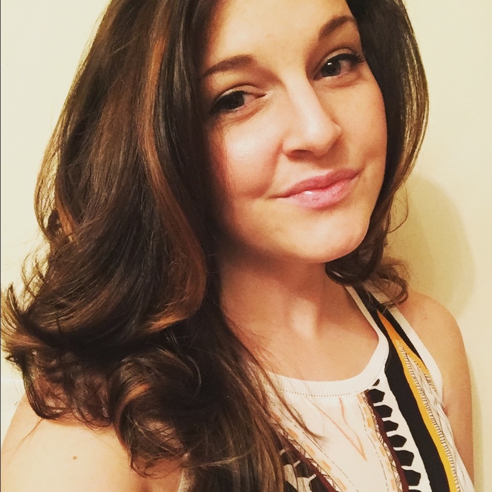 Meet your Posher, Alyssa