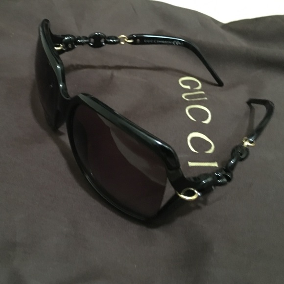 Gucci women\'s black sunglasses