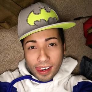 Meet your Posher, Carlos