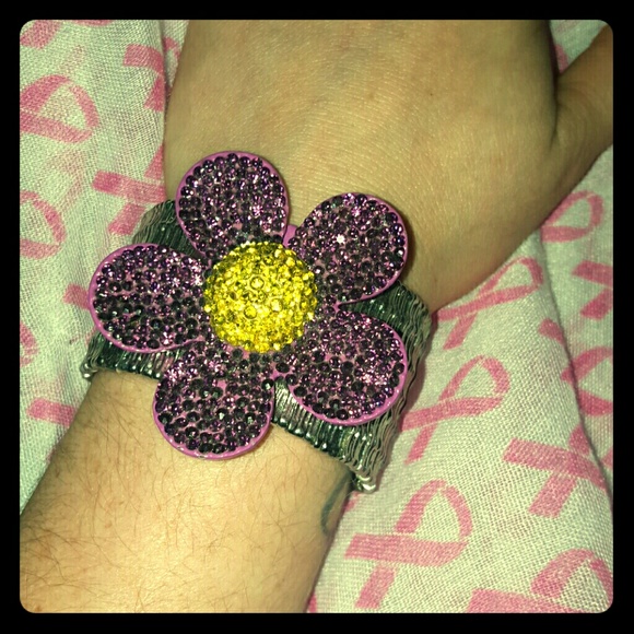 Purple bling flower bracelet