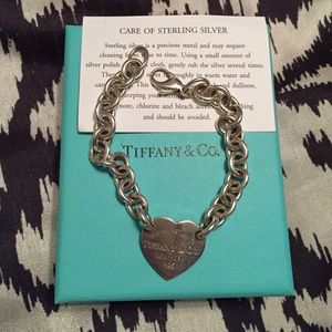 ❗️ONE HOUR SALE Tiffany & Co. Heart bracelet