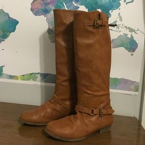 Brown riding boot