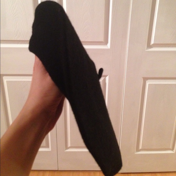 Black beret