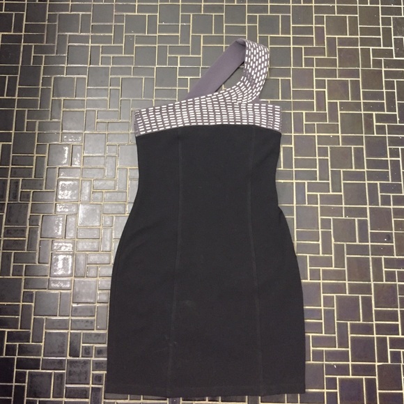 Blk and grey one shoulder dress