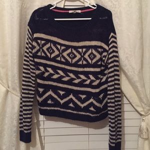 Light weight sweater