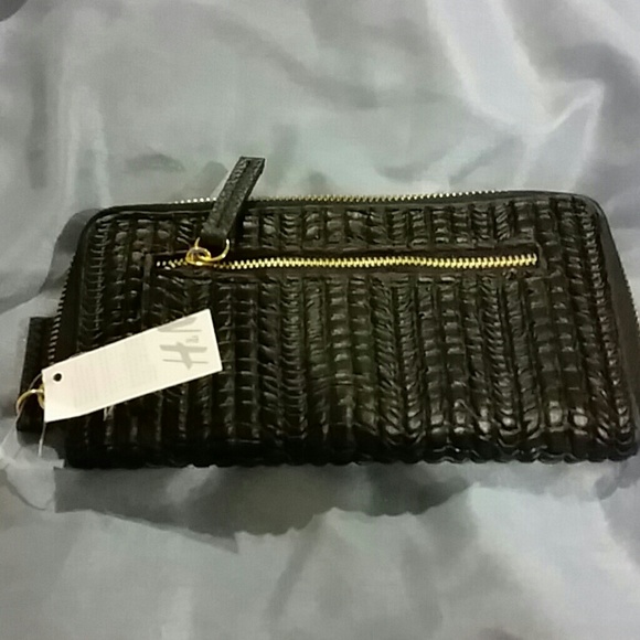 H and M wallet