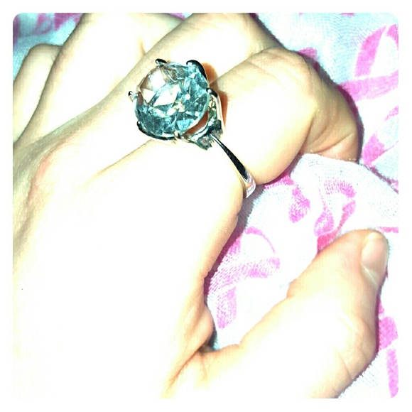 Silver ring with bling piece