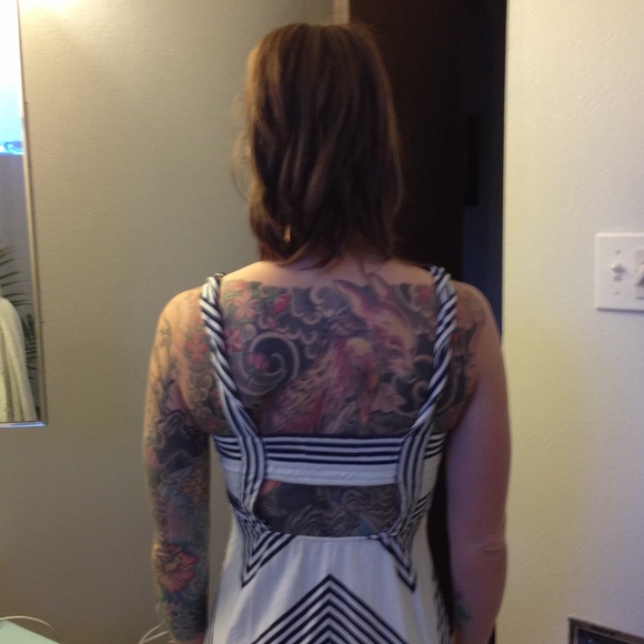 SOLD---American Eagle dress with cutout in back - Picture 2 of 4