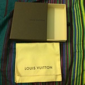 Louis Vuitton box and dust bag for small wallet