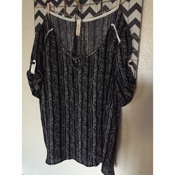 Flowy off the shoulder shirt