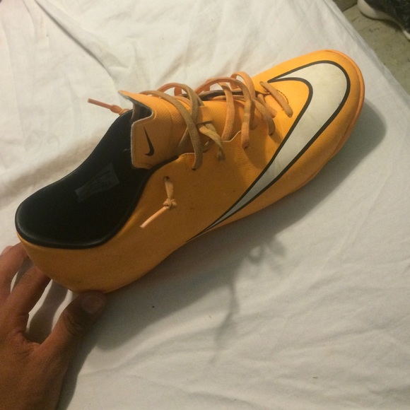 mercurial turf shoes