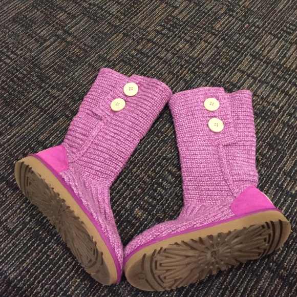 Pink Knitted Uggs