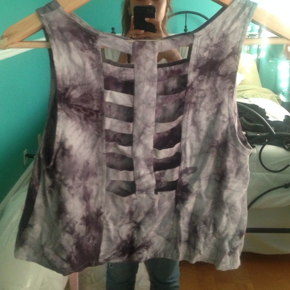 Grey TieDye Crop - Picture 2 of 3