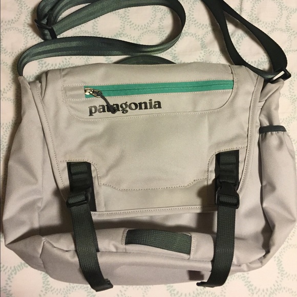 Patagonia Handbags - Patagonia messenger bag