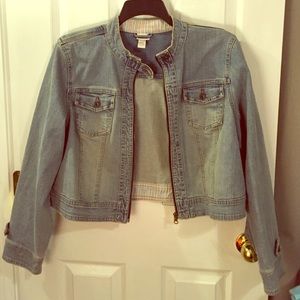 Plus size cropped denim jacket