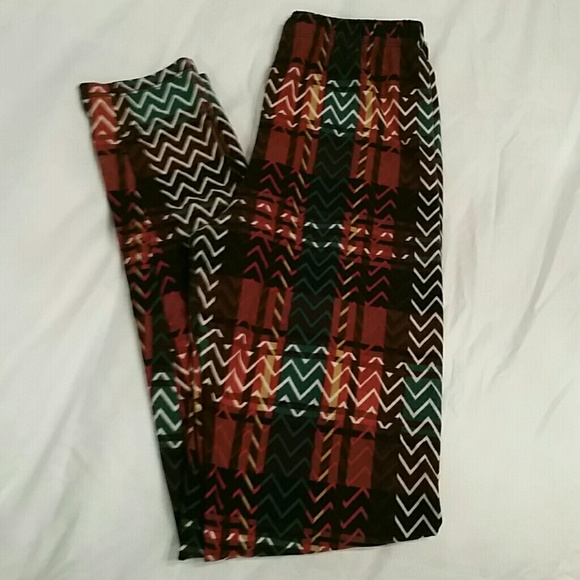 polyester - Picture 2 of 2