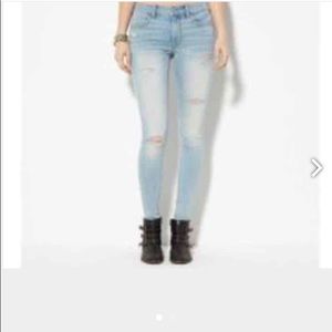 50% OFF BRAND NEW AMERICAN EAGLE JEANS