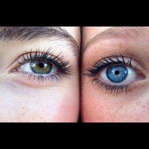 Meet your Posher, Mia