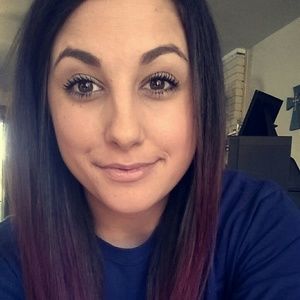 Meet your Posher, Shana
