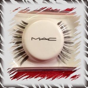 👀LIMITED EDITION MAC FALSE LASHES👀