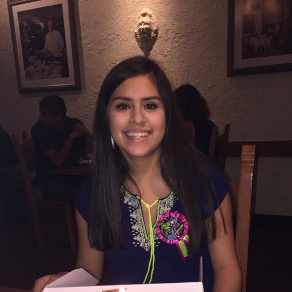 Meet your Posher, Rachel