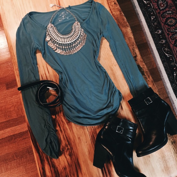 Guess Tops - Guess Long Sleeve Tee