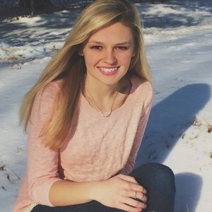 Meet your Posher, Savannah