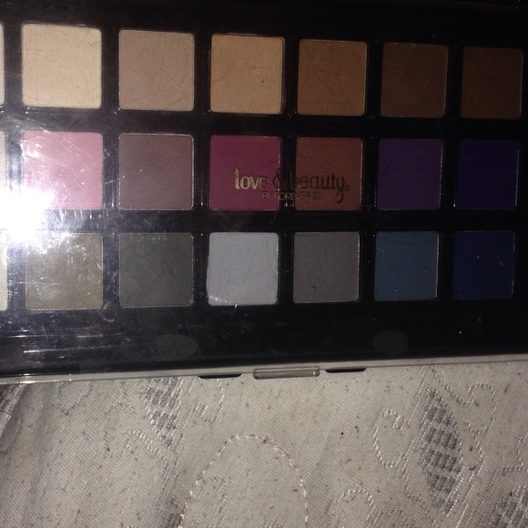 Matte - Picture 3 of 3