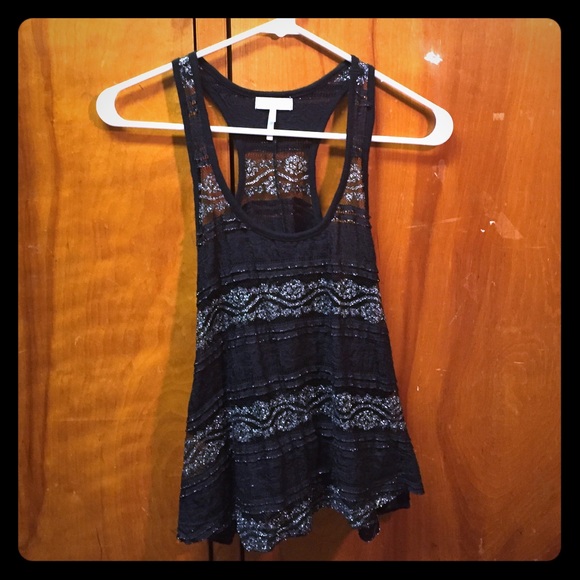 Black and silver tank top.