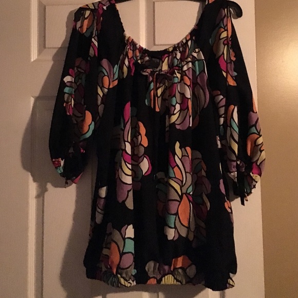 Torrid size 2 blouse/item on hold