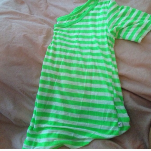 Hollister shirt