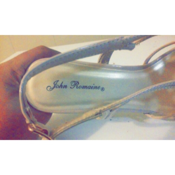 Strapy heels - Picture 4 of 4