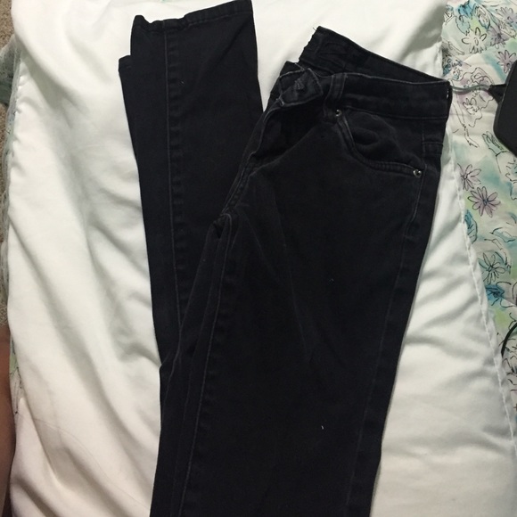 Black Skinny Jeans