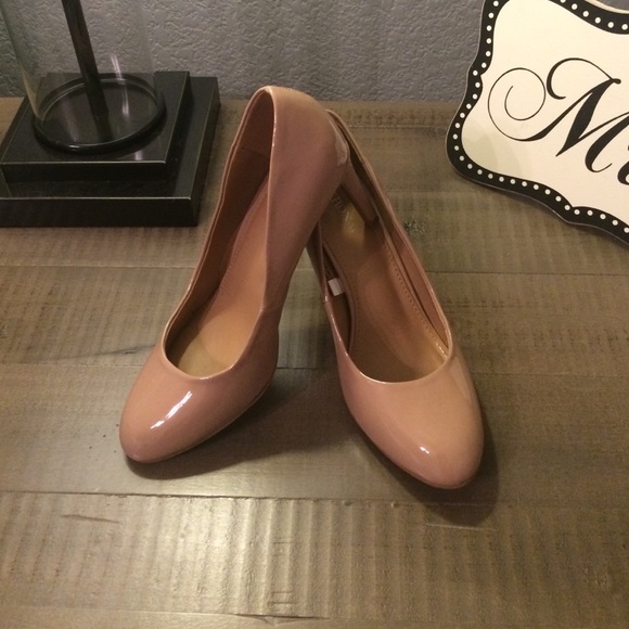 Merona Nude Heels