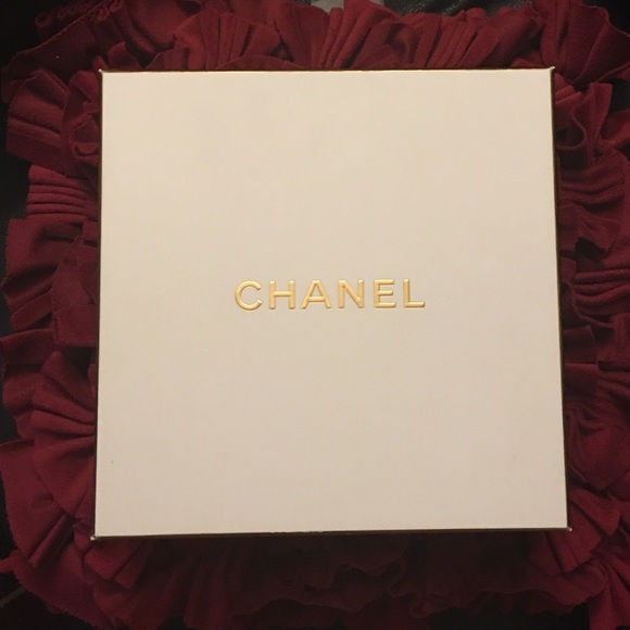 🚨🔍SOLD‼️‼️‼️‼️Chanel N5👜🛍💍👀💄