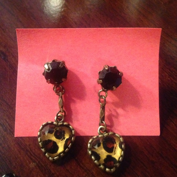 Betsey Johnson 🐯 - Picture 3 of 3