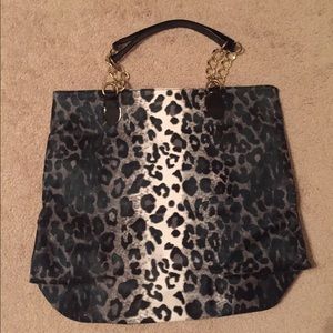 Leopard print tote bag