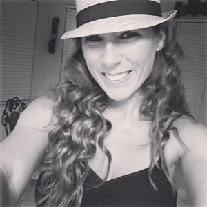 Meet your Posher, April