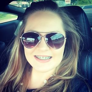 Meet your Posher, Jessica