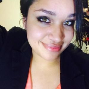 Meet your Posher, Lucila