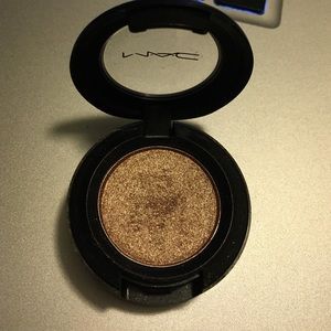 Mac eyeshadow