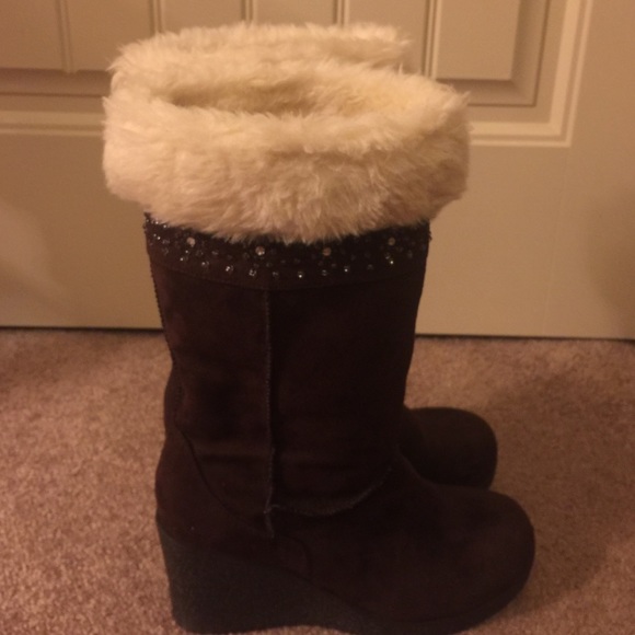Wedge Winter Fur Boots - Picture 2 of 4